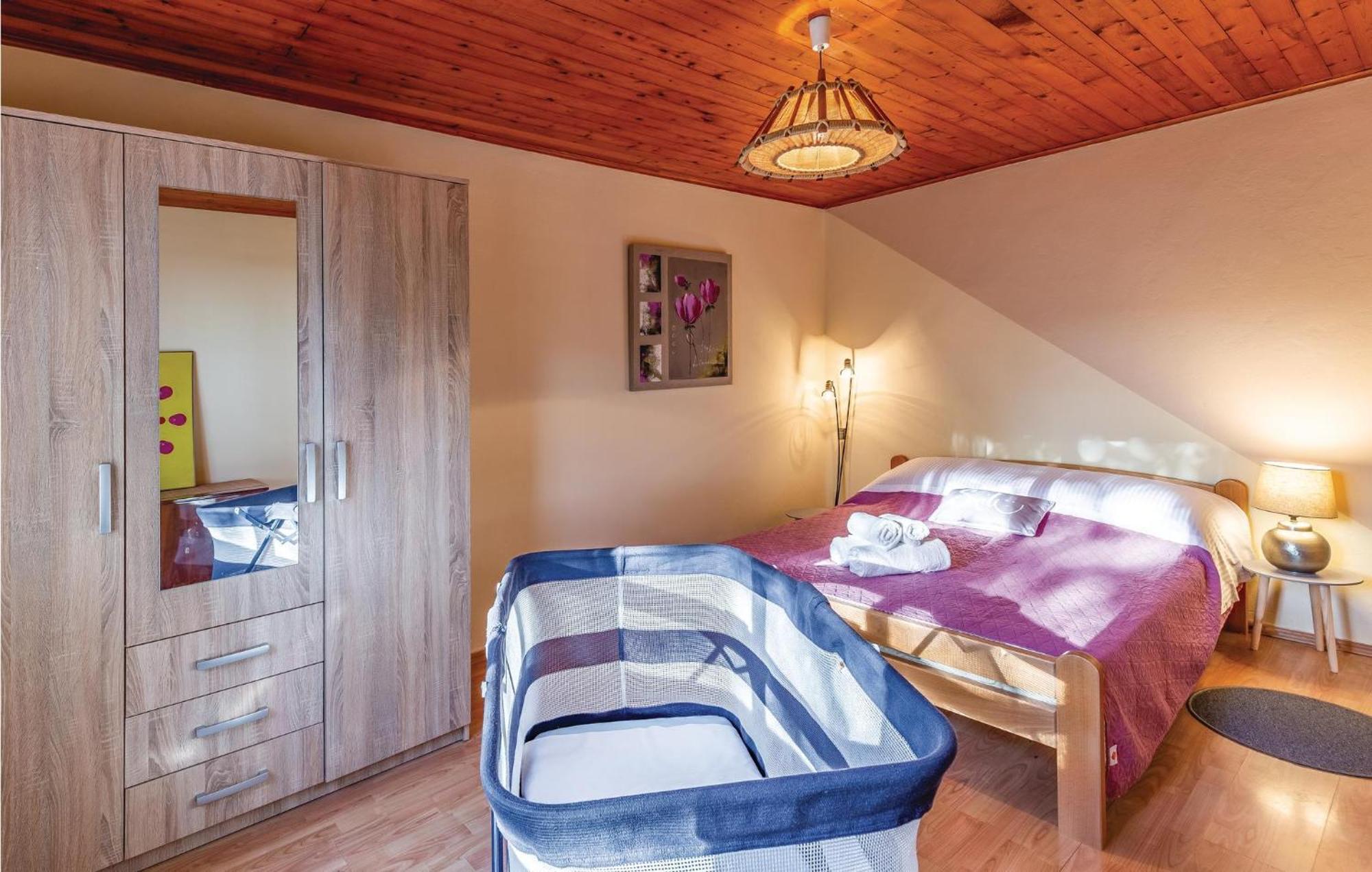 1 Bedroom Pet Friendly Home In Šišan Dış mekan fotoğraf