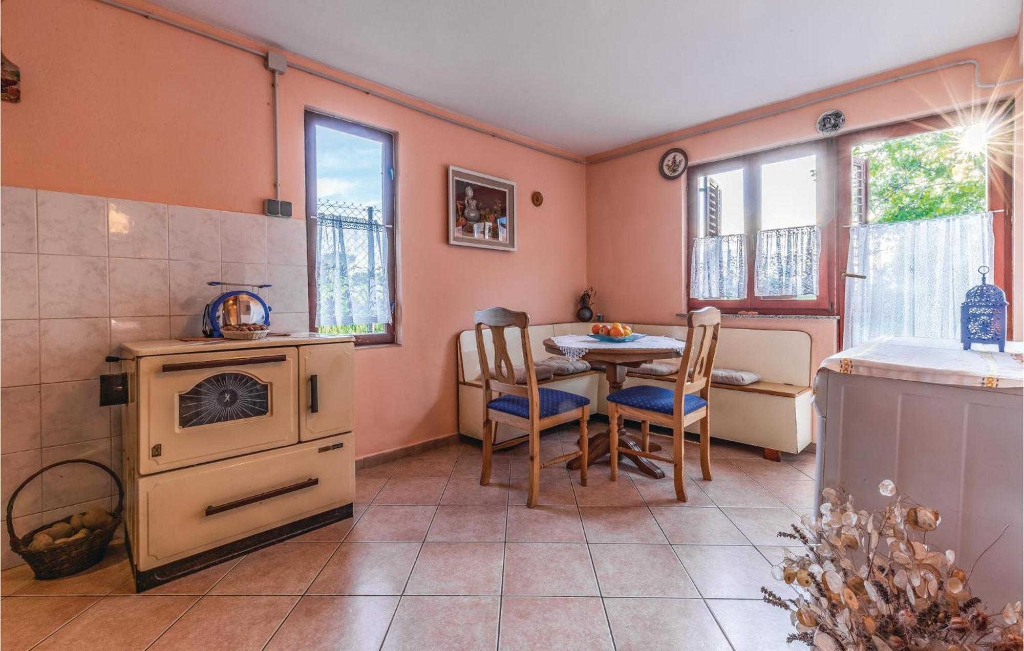 1 Bedroom Pet Friendly Home In Šišan Dış mekan fotoğraf